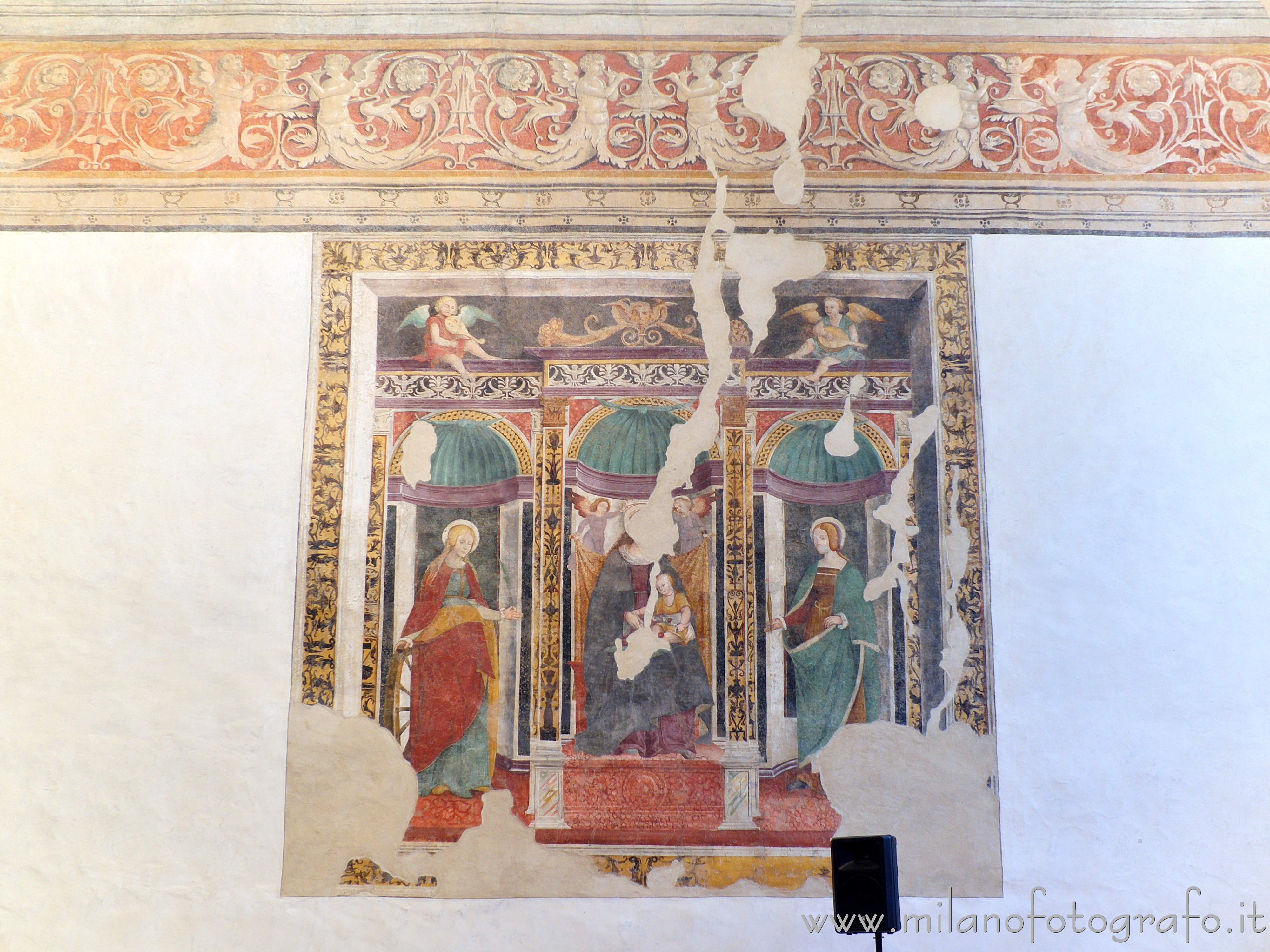 Besana in Brianza (Monza e Brianza, Italy) - Madonna with Child and saints in the Former Benedictine Monastery of Brugora - Full resolution picture